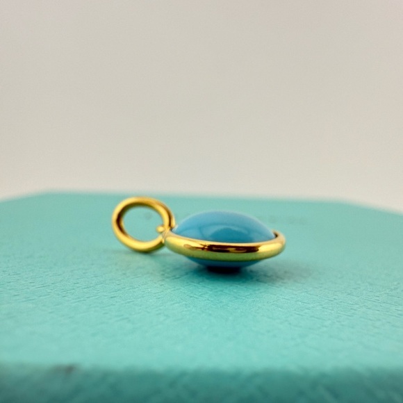 RARE Tiffany & Co. 18k turquoise Dot Charm by Paloma Picasso - Picture 8 of 9